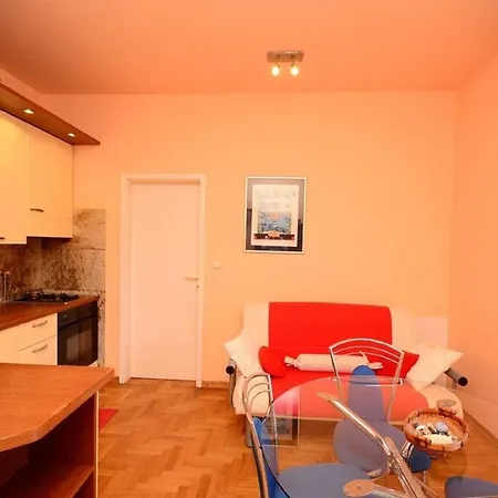 Apartman Fuer 4 Personen Ca 35 Qm In Pula, Istrien Istrische Riviera